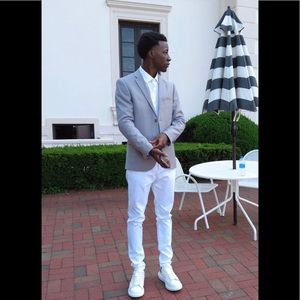 Meet your Posher, Nigel